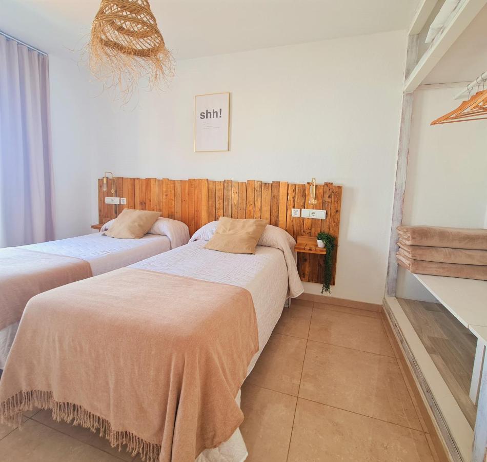 Tabbu Ibiza Apartments Плайя Ден Босса Экстерьер фото