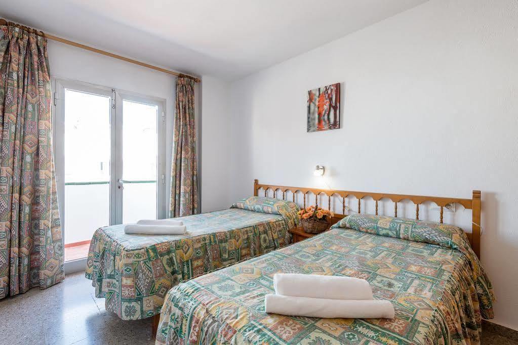 Tabbu Ibiza Apartments Плайя Ден Босса Экстерьер фото