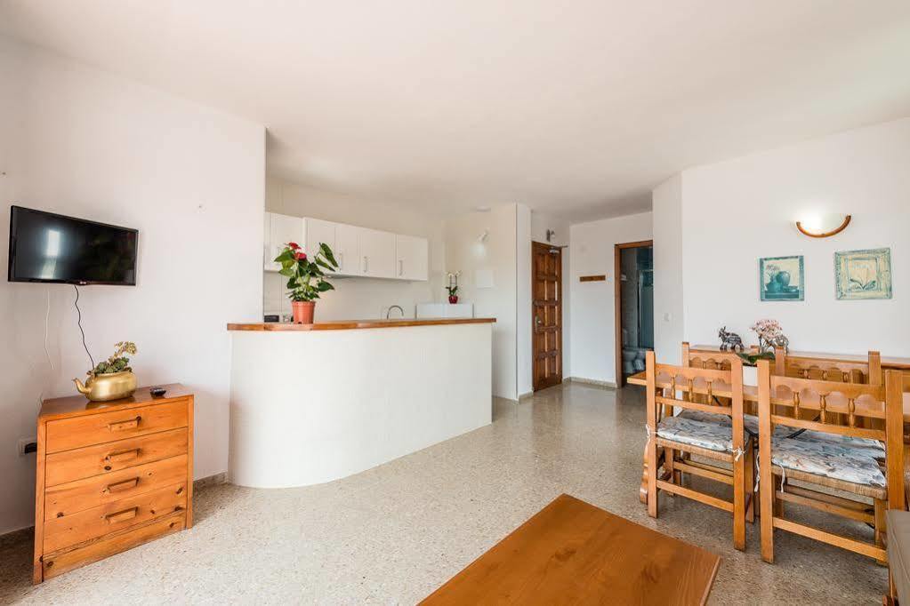 Tabbu Ibiza Apartments Плайя Ден Босса Экстерьер фото