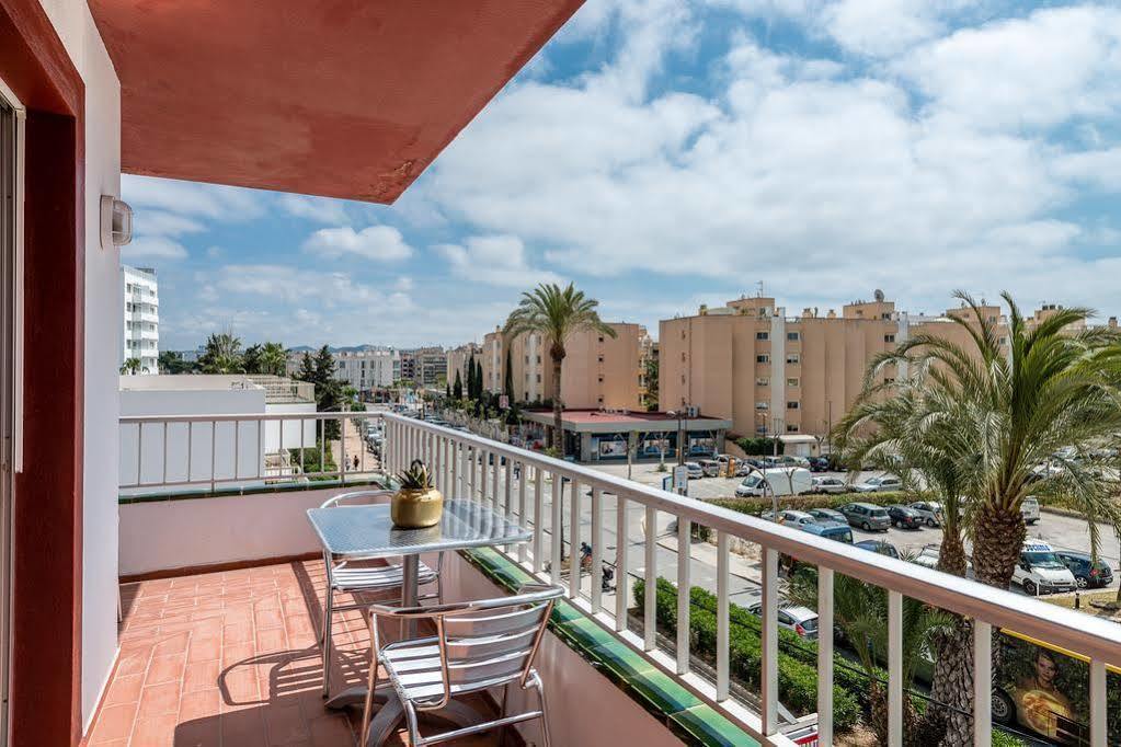 Tabbu Ibiza Apartments Плайя Ден Босса Экстерьер фото